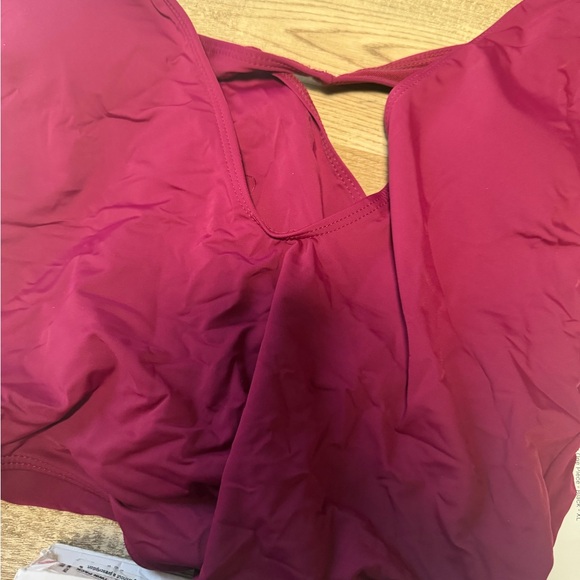 Matte Collection Starvos Swimsuit (wine) - Picture 5 of 6